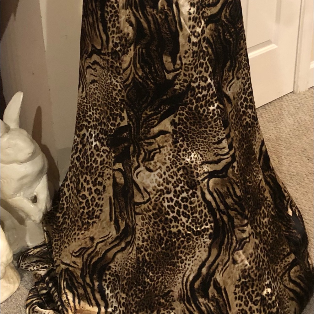 BG Haute Couture Leopard Gown 4 - Picture 3 of 7
